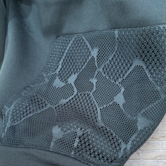 NWT Saints Studio Black Men's Hoodie Sweatshirt Size Medium - Picture 3 of 5